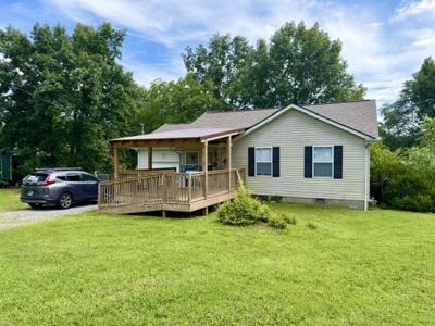 1103 Cindi Ct