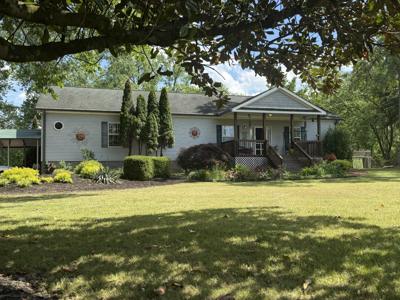 260 Willow Ln