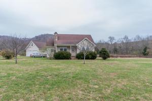 110 Fairground Ln