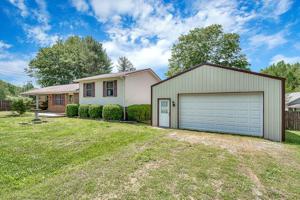 435 Redmon Rd