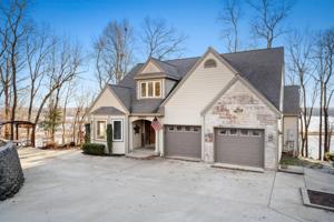 211 Majestic Dr