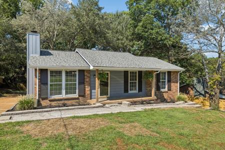3215 Trails End Ln