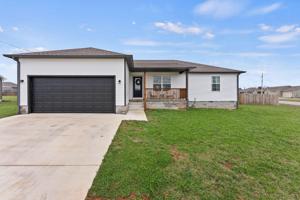 566 Strawberry Dr