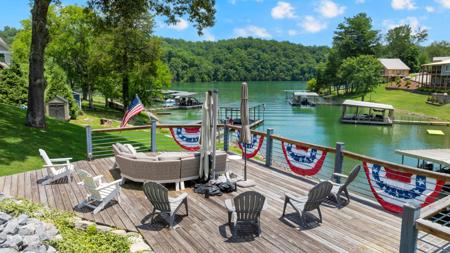 814 Shasteen Hollow Rd