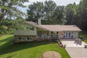 5021 Three Island Rd