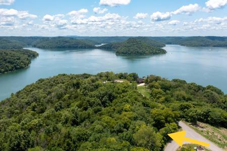 57 Harbor Pointe Dr