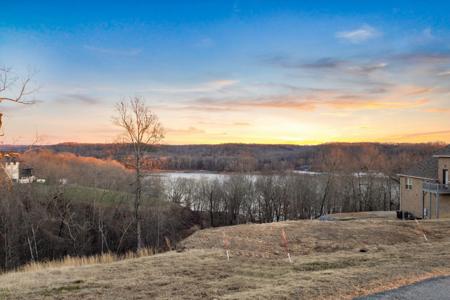 36 River Traces Dr