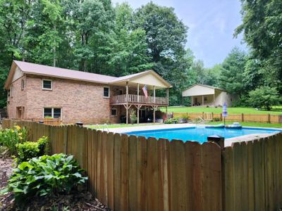 197 Riddle Rd