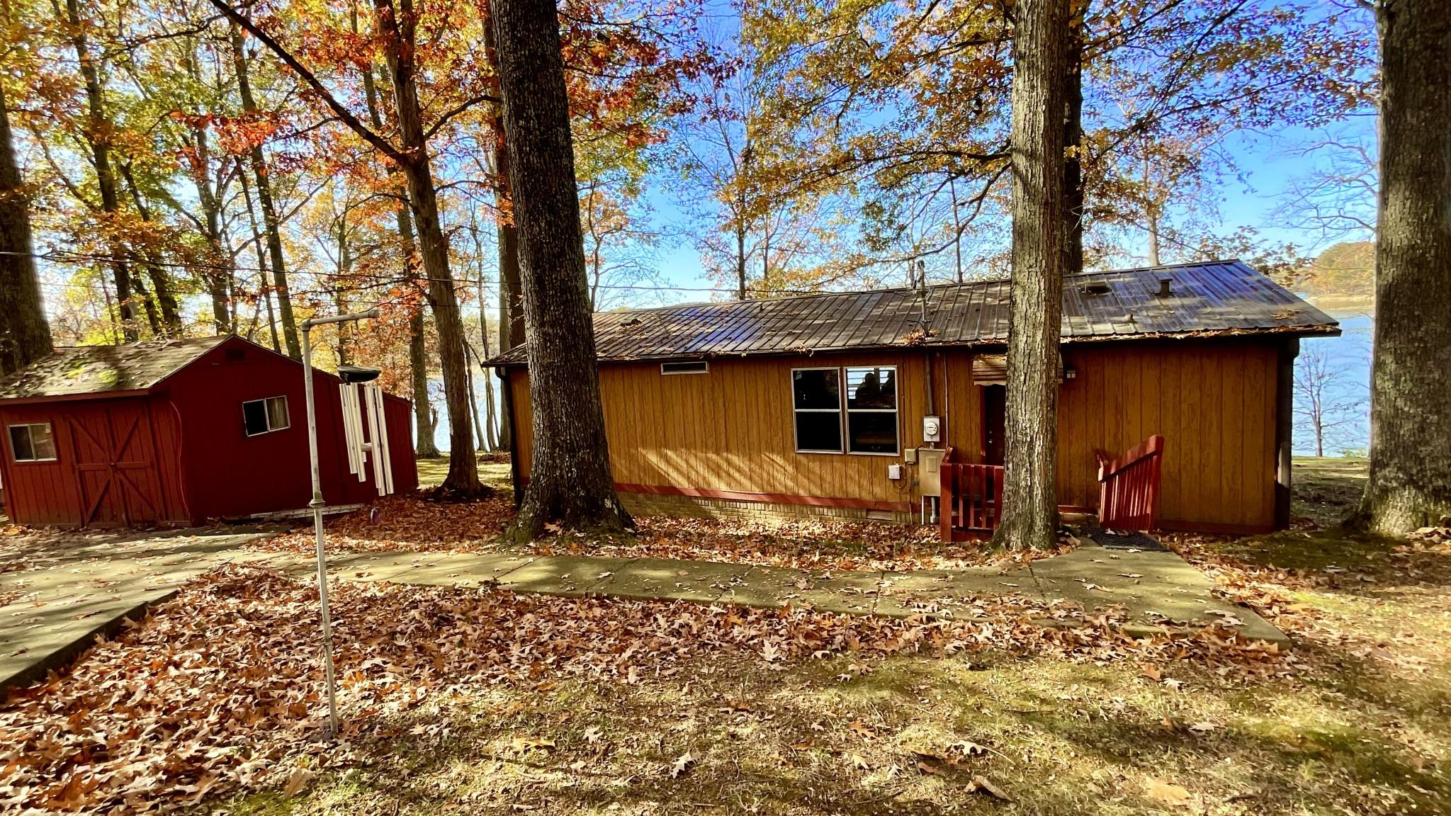 208 Bayview Dr, Bumpus Mills, TN lhrmls01998614