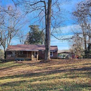 1503 Pine Bluff Rd