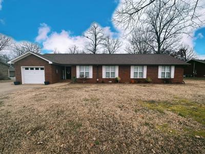463 River Oaks Dr