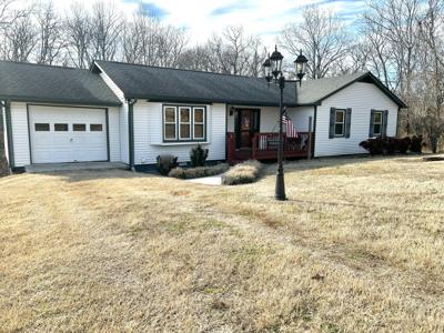 102 Ridgefield Dr