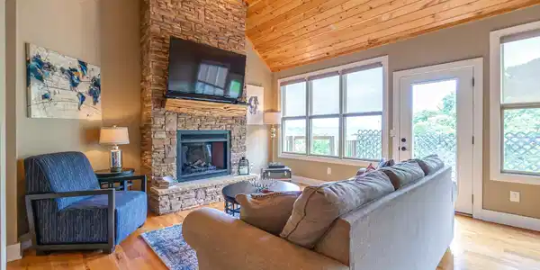320 Floating Mill Rd