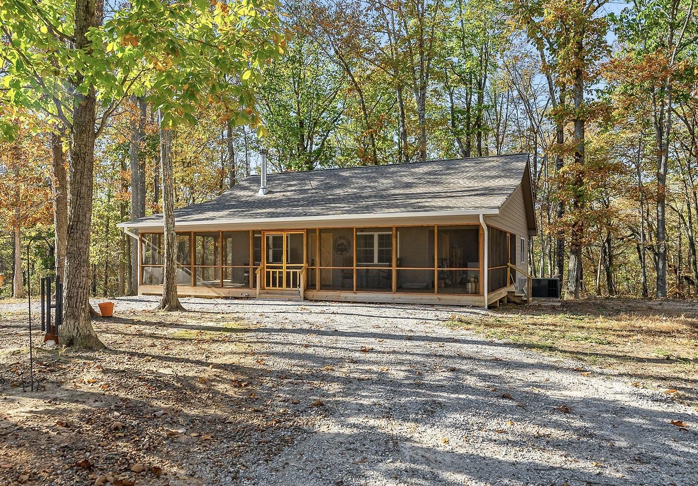120 Drew Ct, Smithville, TN lhrmls01885357