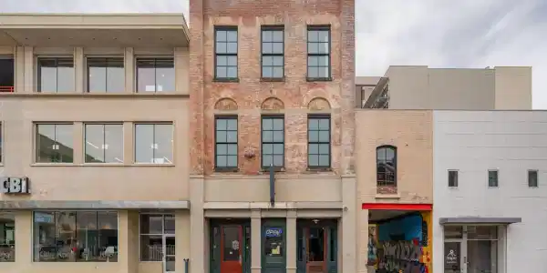14 E 7th Street