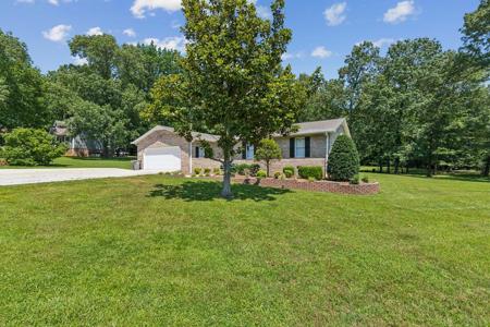 115 Timberlake Dr
