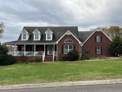301 Burr Oak Ct