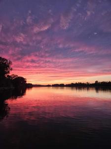 547 Riverfront Dr