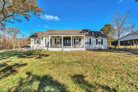 125 Airport Rd
