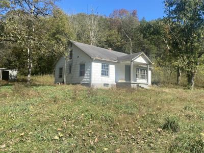 1423 Lock Branch Rd