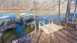 105 Maple Dr