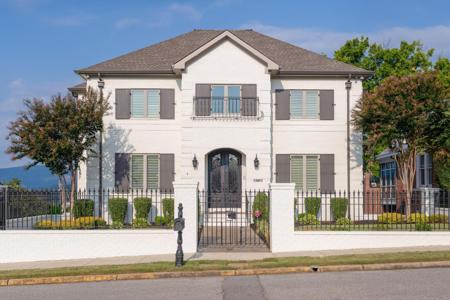 405 Forest Avenue