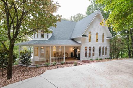 98 E Rockcrest Cir