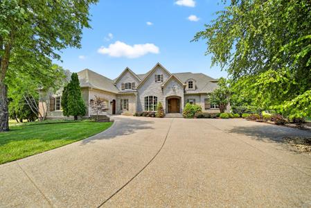 214 Bluegrass Dr