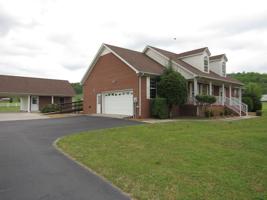 309 Bryant Ln