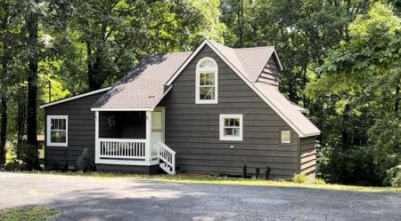 57 Rainbow Dr