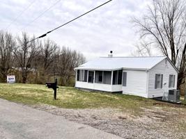416 Creek Rd