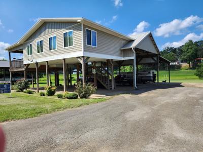 710 River Rd
