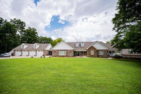 627 Eastbrook Rd