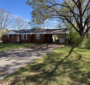 454 Carman Ave