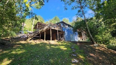 875 Cherokee Dr