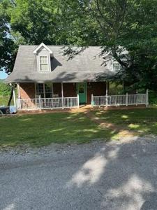 434 Hickman Shores Rd