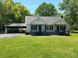 2 Swann Ln