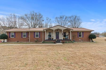 307 Heikens Dr