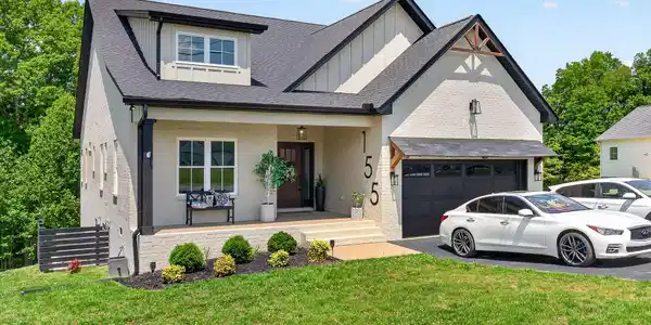 155 Lakewood Cir