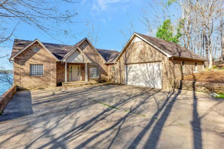 219 Beechnut Dr
