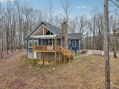 471 Rocky Top Rd