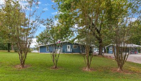 439 Bluff Rd