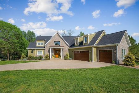 17 Admiral Ln