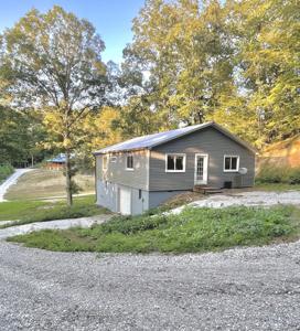 2935 Highwater Rd