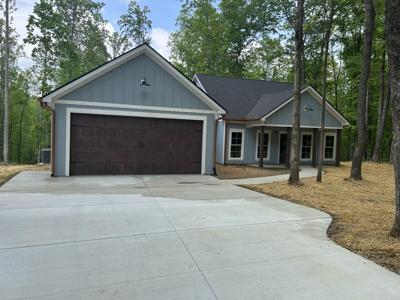 835 Hasty Ln