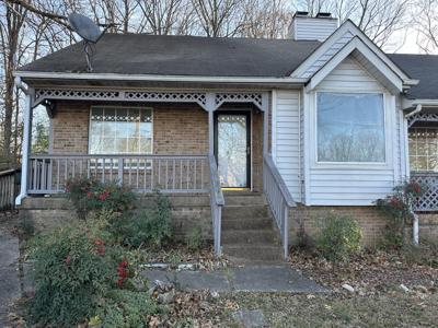 3390 Oak Trees Court