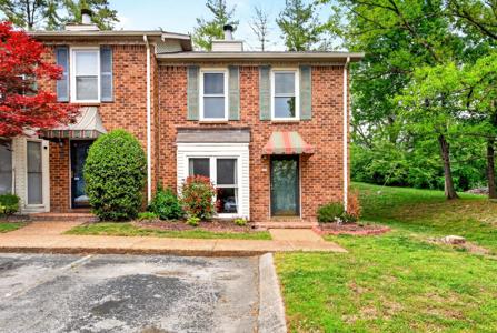 528 Williamsburg Dr