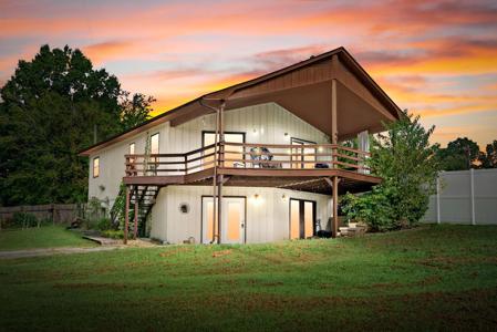 428 Pineview Dr