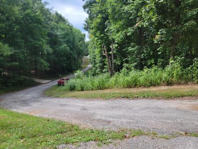 121 Oak Dr