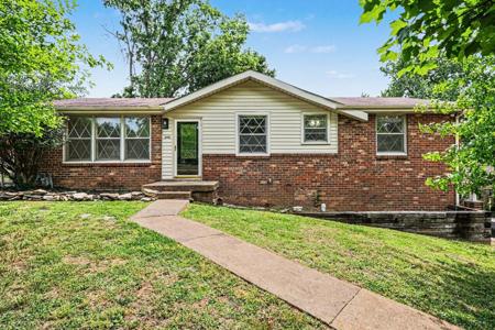 246 Sterling Rd